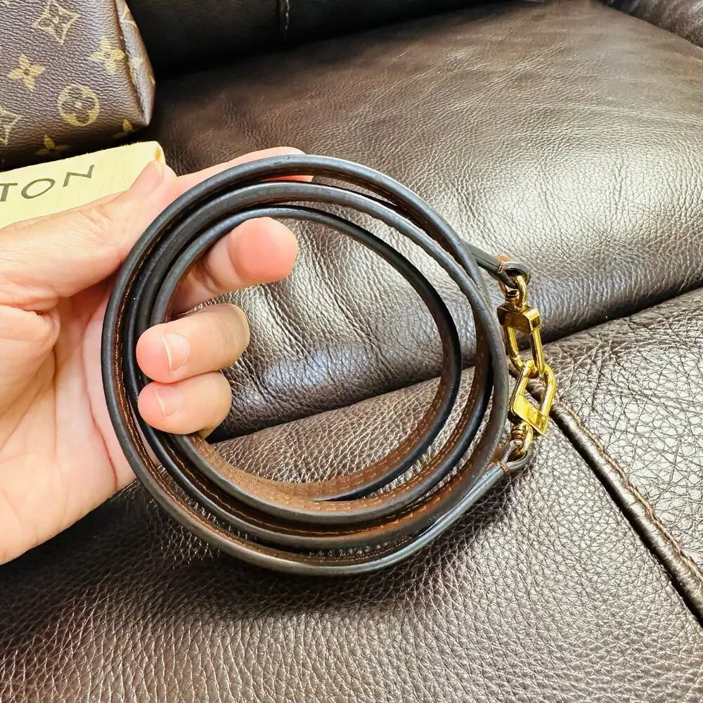 Louis Vuitton Pochette Pallas Monogram Noir